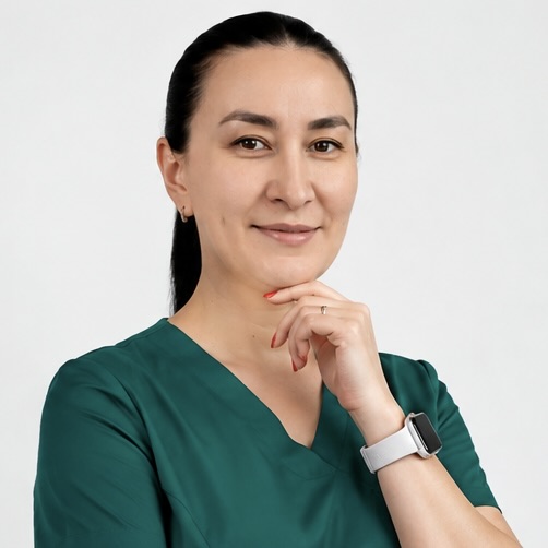 Альбина Дунаева в кабинете